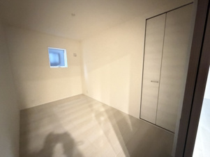 小牧市藤島町【洋室】