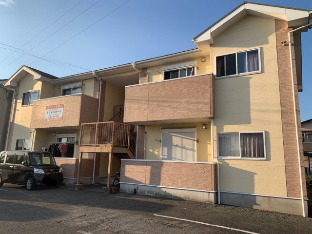 グレース手鎌Ⅱ【外観】＊別のお部屋の写真です