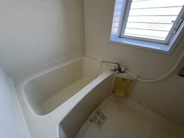 グレース手鎌Ⅱ【浴室】＊別のお部屋の写真です