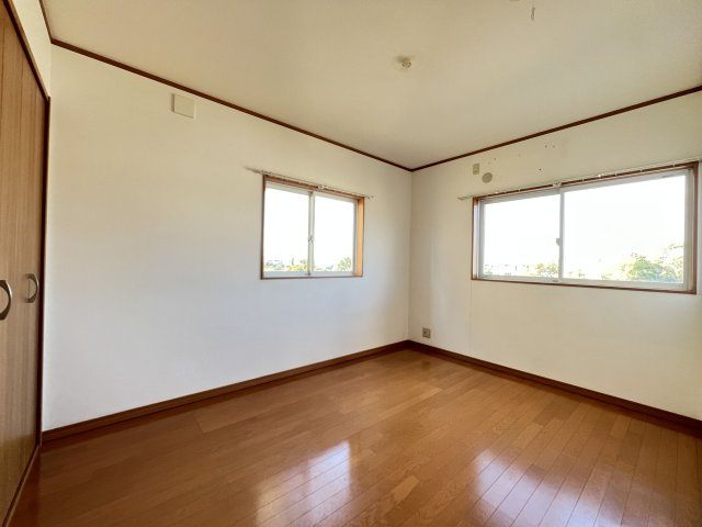 グレース手鎌Ⅱ【洋室】＊別のお部屋の写真です