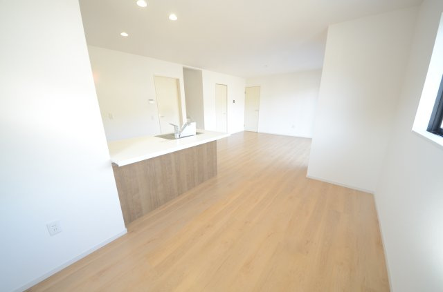 上賀茂本山1期11号地【居間・リビング】