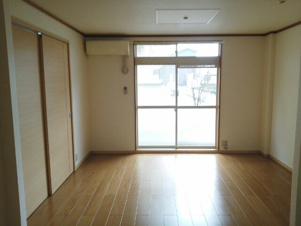 プラドールアカサカ【居間・リビング】