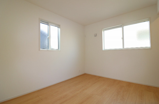 ブルーミングガーデン春日井市美濃町２丁目【洋室】