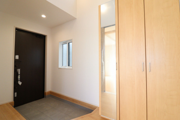 ブルーミングガーデン春日井市美濃町２丁目【玄関】