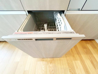 SUNCOURT  小倉北区神岳2丁目【設備】食器洗乾燥機付きの為、家事も効率化ＯＫ☆　