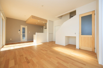 SUNCOURT  小倉北区神岳2丁目【内観：施工例】飽きの来ないシンプルで明るい室内デザイン！（施工例）