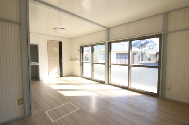 永大ハウス【洋室】広々とした洋室です