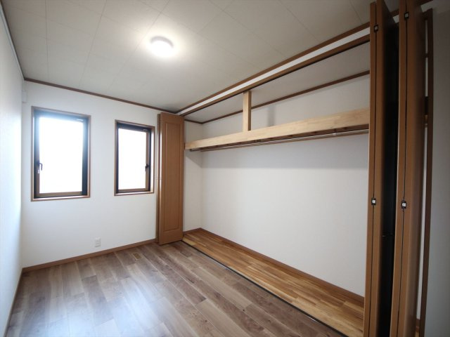 八王子市中野山王1丁目3-14 中古【仲介手数料無料】【洋室】