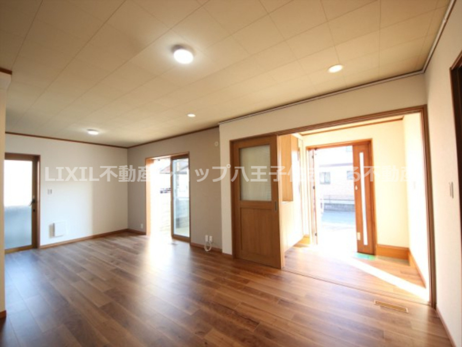 八王子市中野山王1丁目3-14 中古【仲介手数料無料】【居間・リビング】