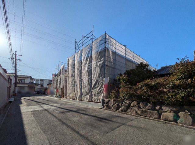 北九州市八幡西区貴船台　第1【前面道路含む現地写真】前面道路は広々5.9㎡です。交通量が少ないので車の出し入れが楽々です。※撮影：1/31