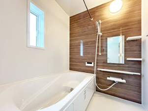 北九州市八幡西区貴船台　第1【内観：施工例】１坪タイプの浴室です。一日の疲れをゆっくり癒して下さい。