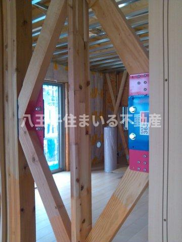 八王子市大塚1473-6 新築【仲介手数料無料】地震の揺れを吸収する家QUIE(クワイエ)。制振装置SAFE65は繰り返す地震にも効果を発揮します。