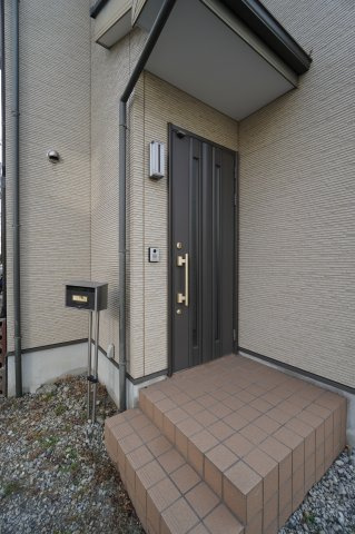 中古戸建 本前川1丁目【玄関】