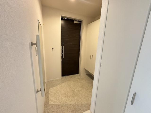 ラディーチェD【玄関】