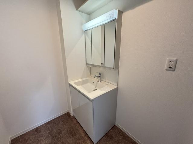 ラディーチェD【独立洗面台】