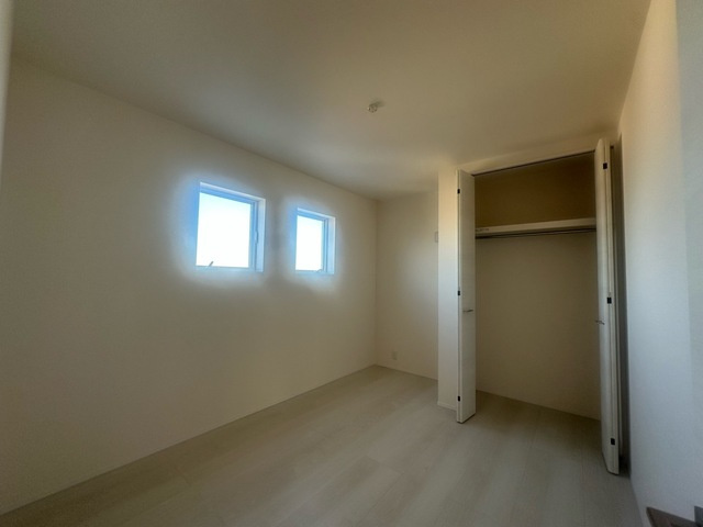 稲沢市平和町法立北瀬古第２【洋室】