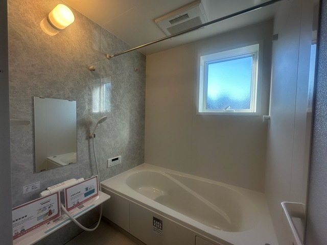 稲沢市平和町法立北瀬古第２【浴室】