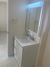 稲沢市梅須賀町【独立洗面台】