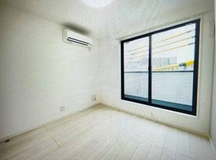 プルミア梅島【洋室】きれいな洋室です