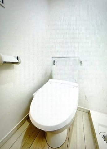 プルミア梅島【トイレ】落ち着いたトイレです