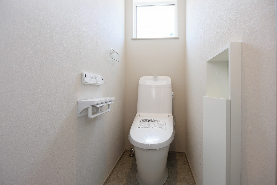 ARCHI DAYS　小倉北区上到津2丁目　1号地【内観：施工例】汚れがツルンと落ち水垢もこびりつかないアクアセラミックを使用