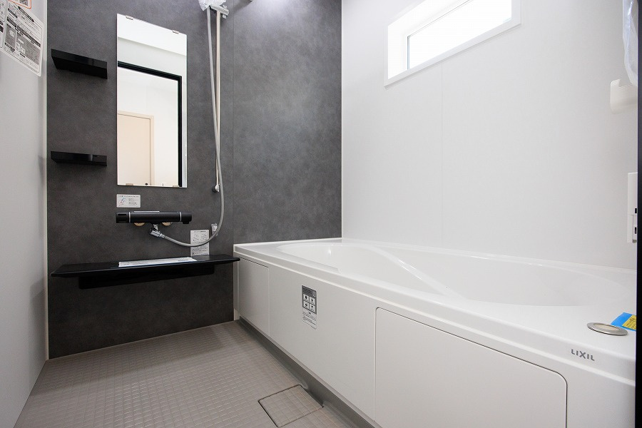 ARCHI DAYS　小倉北区上到津2丁目　1号地【内観：施工例】４時間後でも温度変化は2.5℃以下。保温性に優れています。