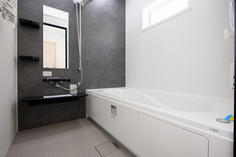 ARCHI DAYS　小倉北区上到津2丁目　1号地【内観：施工例】４時間後でも温度変化は2.5℃以下。保温性に優れています。