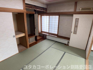 文苑4丁目41-2、3売家【和室】1F6畳の和室です♪