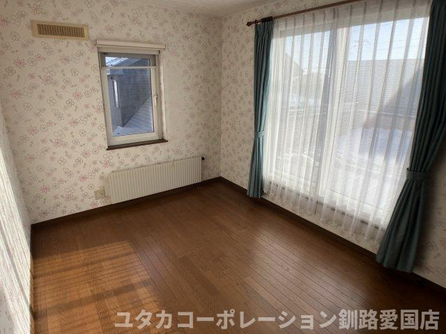 文苑4丁目41-2、3売家【洋室】2F6帖の洋室です♪