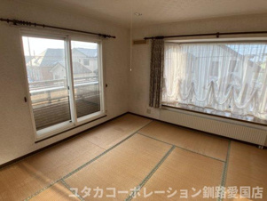 文苑4丁目41-2、3売家【和室】2F9畳の和室です♪