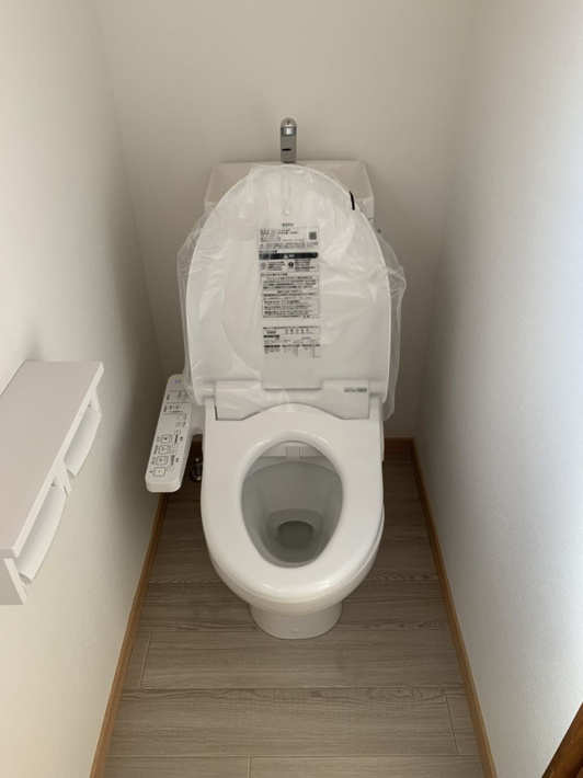 吉野貸家【トイレ】＊現入居者様の入居前に撮影したものです