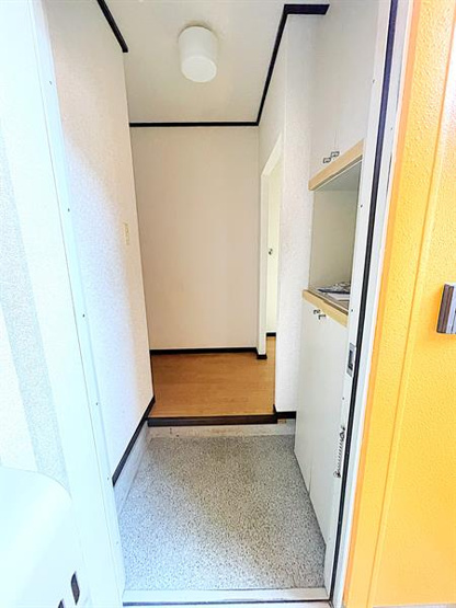 写真は同物件別の部屋のものです。