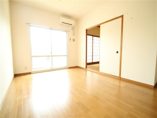 同タイプ別部屋です。内装異なる場合があります。