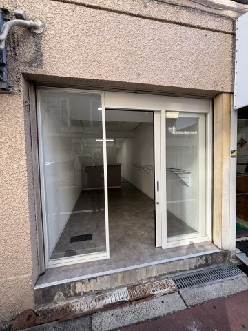 泉第2ハイツ店舗【玄関】