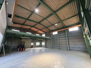 中奈良倉庫【内装】