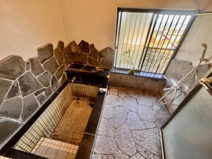 スパランド戸建【浴室】温泉：御影石使用