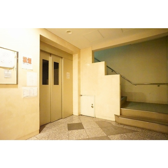 サングランパ【エントランス】エレベーターホール