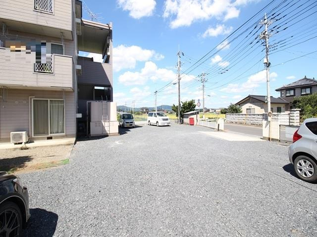 駐車場になります。