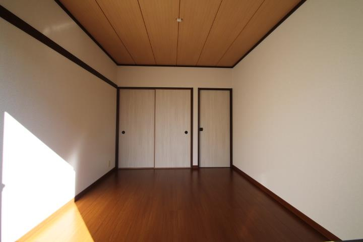 和室から洋室へリフォーム済！！
