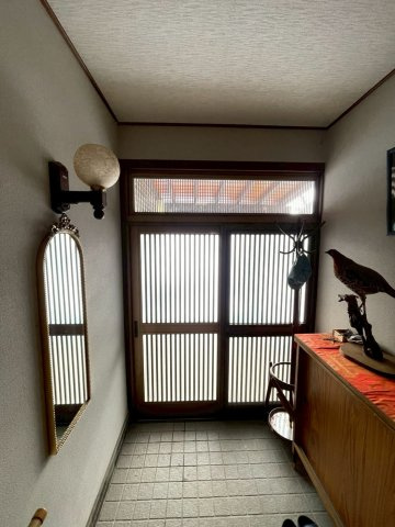 盛岡市東松園１丁目の中古一戸建【玄関】