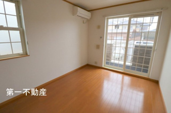 エレガンシア【洋室】