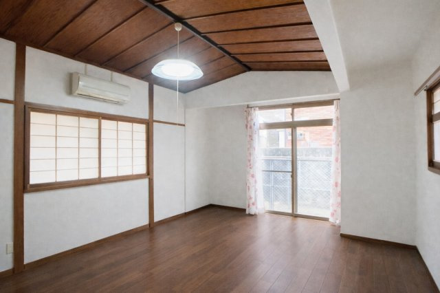 吉野町2430-21中古戸建【居間・リビング】残置物を撤去したイメージ画像になります。