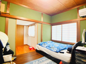 吉野町2430-21中古戸建【子供部屋】ゆったりした子供部屋です。