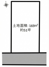 シンプルな形状の土地で使い方のプランが立てやすい区画です。面積は十分な広さがあります。無駄の少ない整形地で建築計画も進めやすいです。