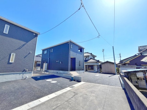姶良市 加治木町反土 第13(加治木駅) ２階建 4LDK（4号棟）【前面道路含む現地写真】