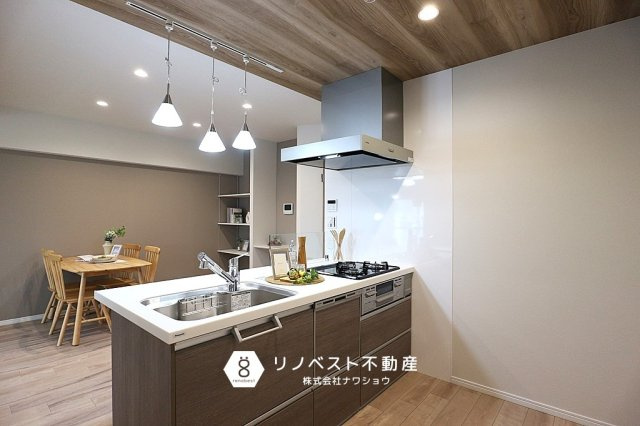 シャンティ―永和【キッチン】冷蔵庫や収納棚を設置しても十分な広さがありそうです♪