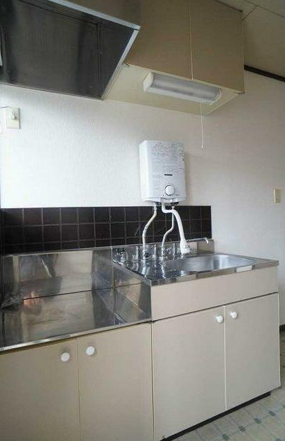 盛岡市松園１丁目のアパート【キッチン】