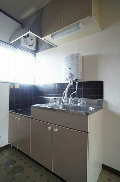 盛岡市松園１丁目のアパート【キッチン】