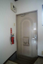 盛岡市松園１丁目のアパート【玄関】