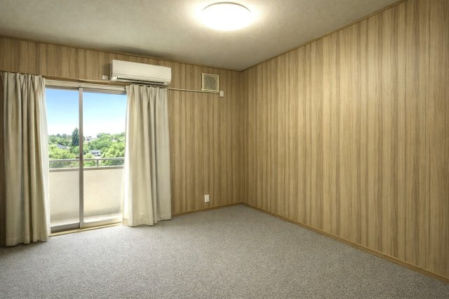 右京区西院下花田町【洋室】AIにて家具消しをしています。実際の室内状況とは異なる場合がございます。